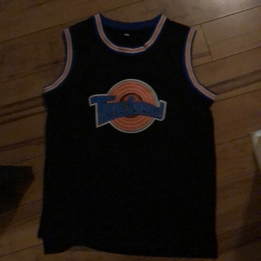 Tune squad jersey
